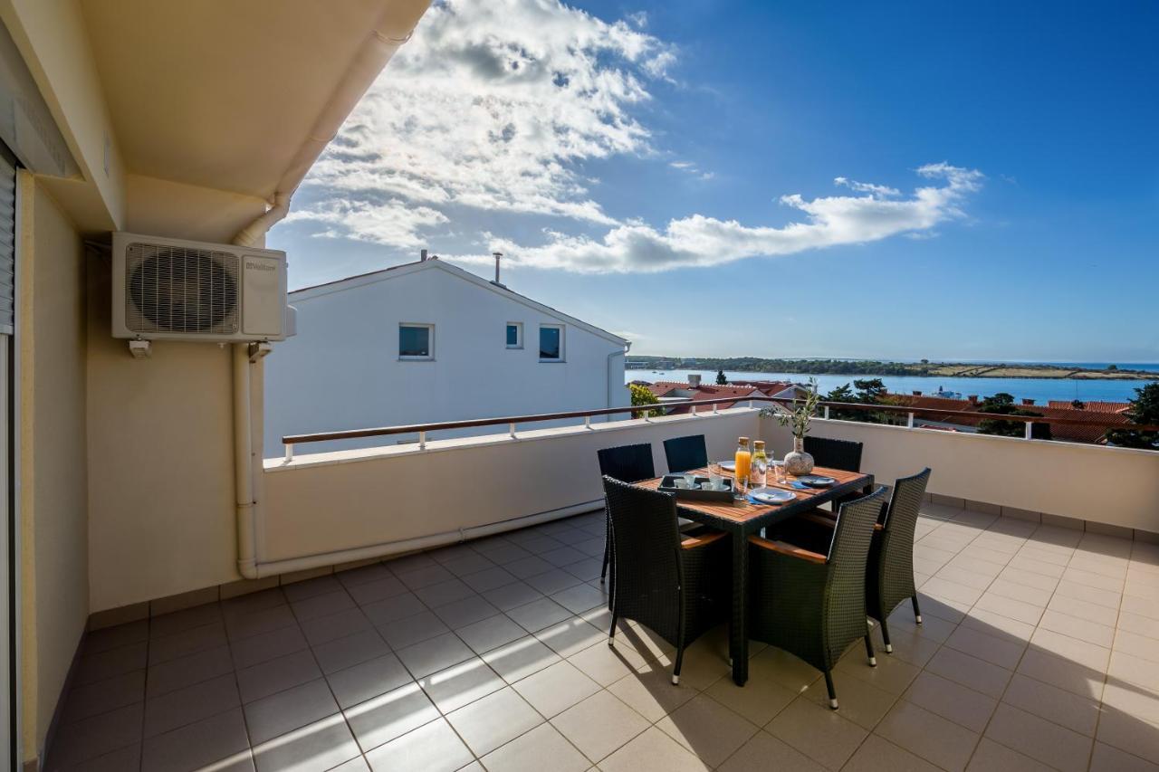 Apartments Tomislav Novalja Ngoại thất bức ảnh